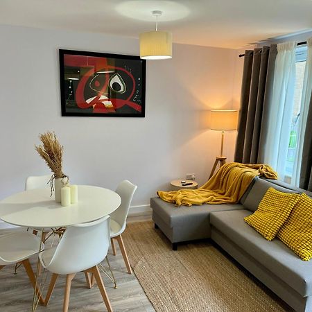 Brand New Flat 5 With Free Parking And Fast Wifi Appartement York Buitenkant foto