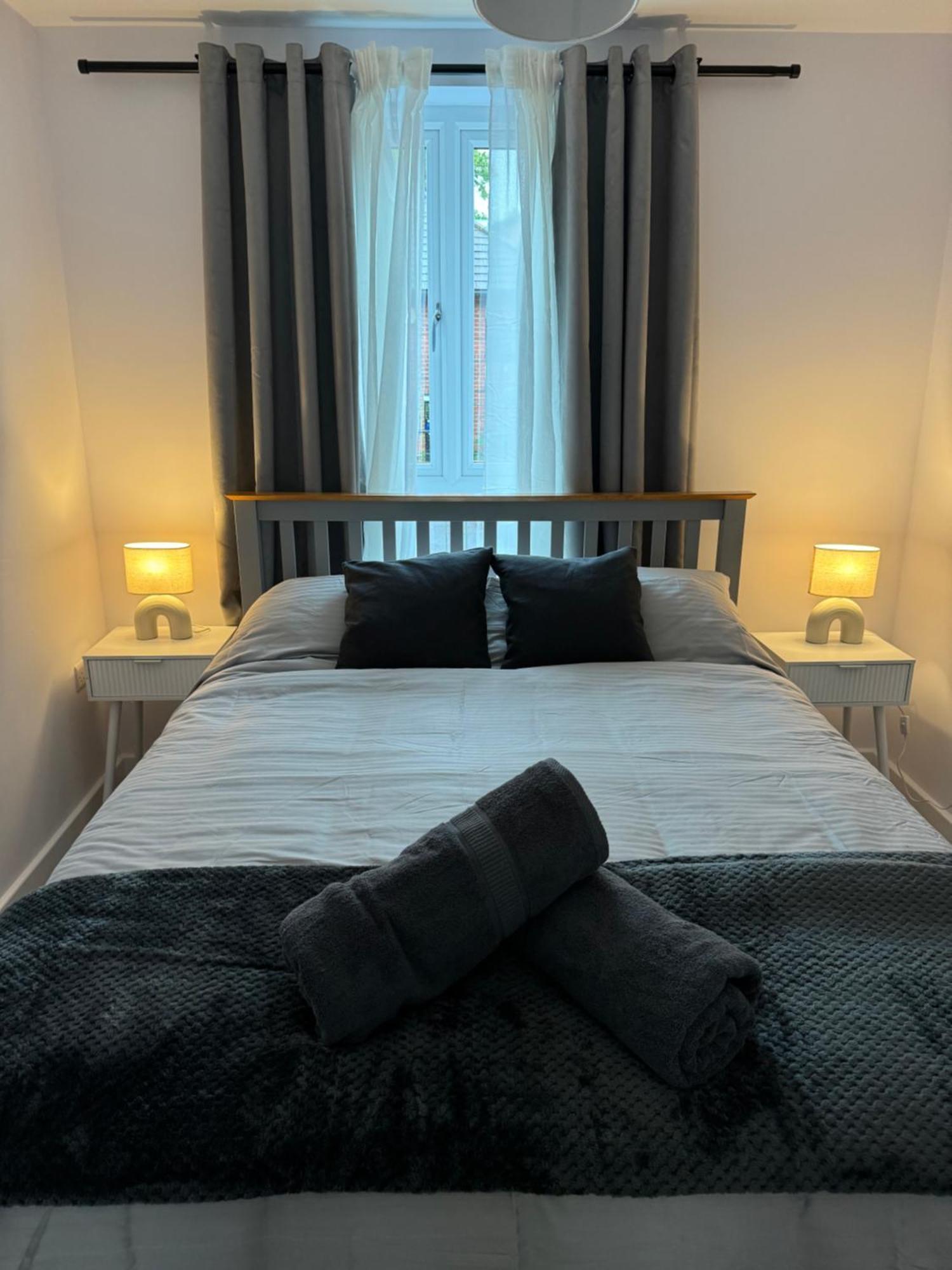 Brand New Flat 5 With Free Parking And Fast Wifi Appartement York Buitenkant foto