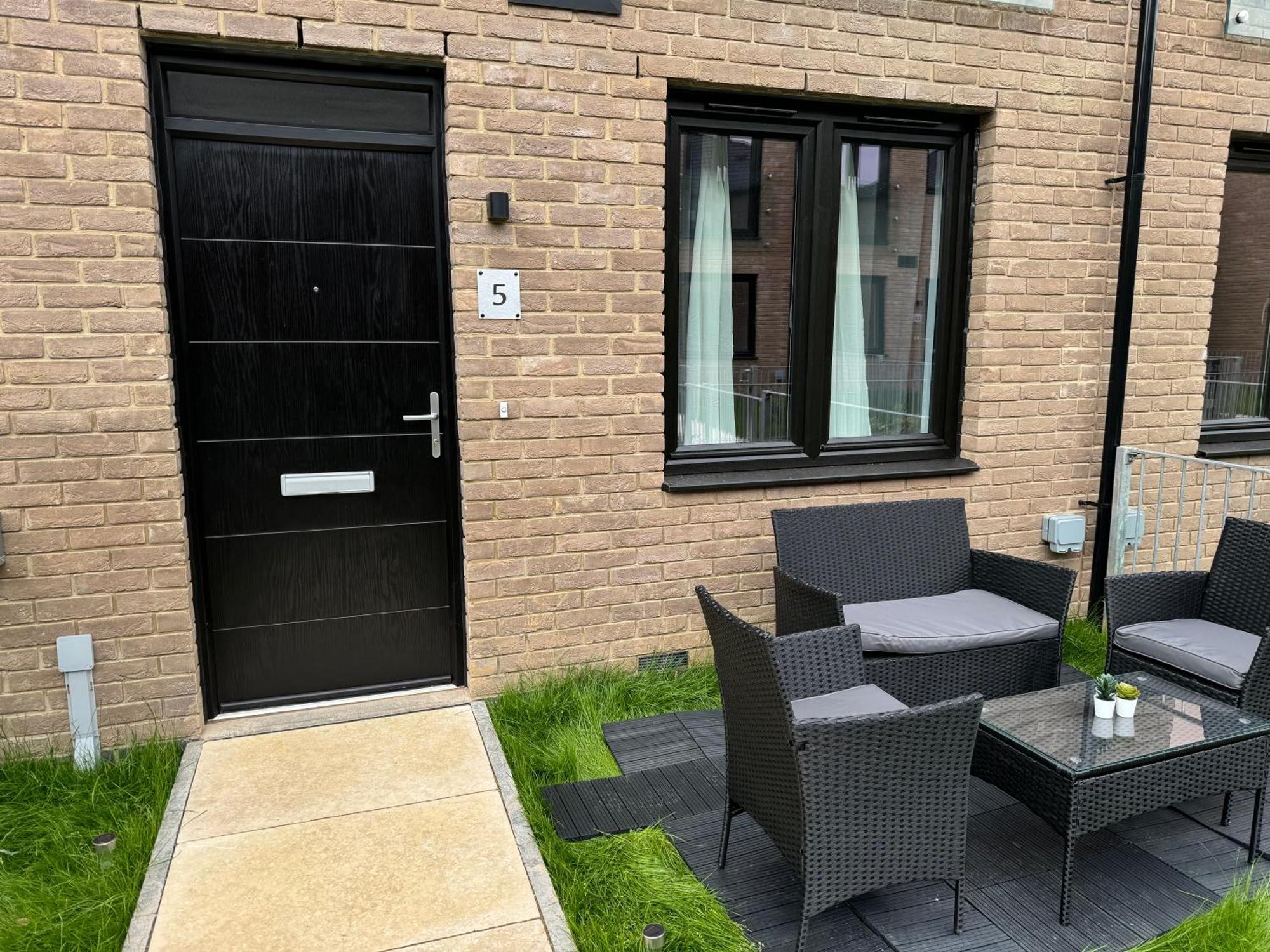 Brand New Flat 5 With Free Parking And Fast Wifi Appartement York Buitenkant foto
