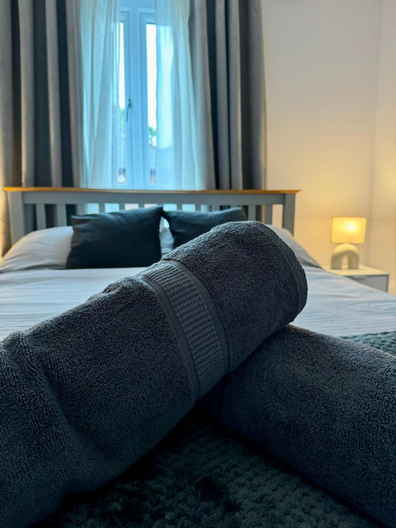 Brand New Flat 5 With Free Parking And Fast Wifi Appartement York Buitenkant foto