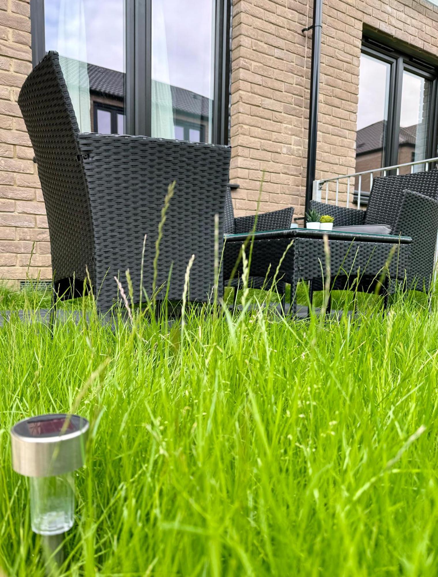Brand New Flat 5 With Free Parking And Fast Wifi Appartement York Buitenkant foto
